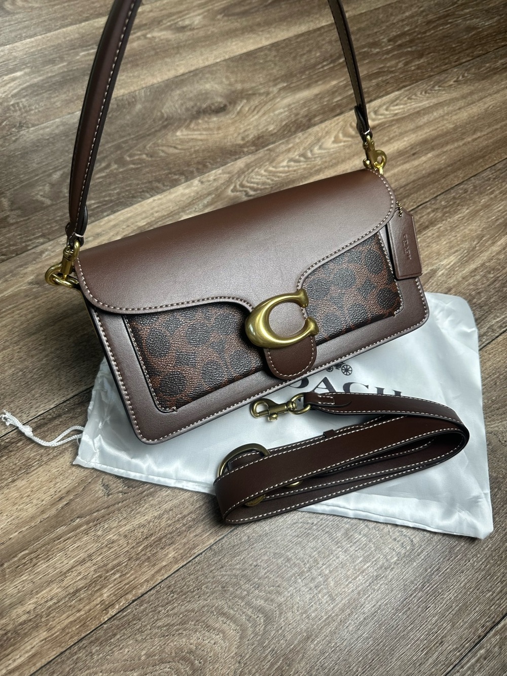 Coach tabby Brown Signature canvas Shoulder Bag